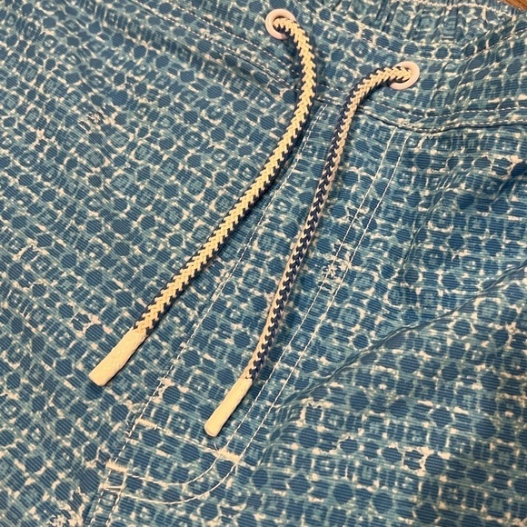 New Without Tags Johnnie-O XL Swim Trunks Lined Board Shirts Blue Aqua Pattern - Picture 5 of 8